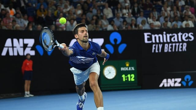 Novak Djokovic hat sich bei den Australian Open ins Viertelfinale gespielt.