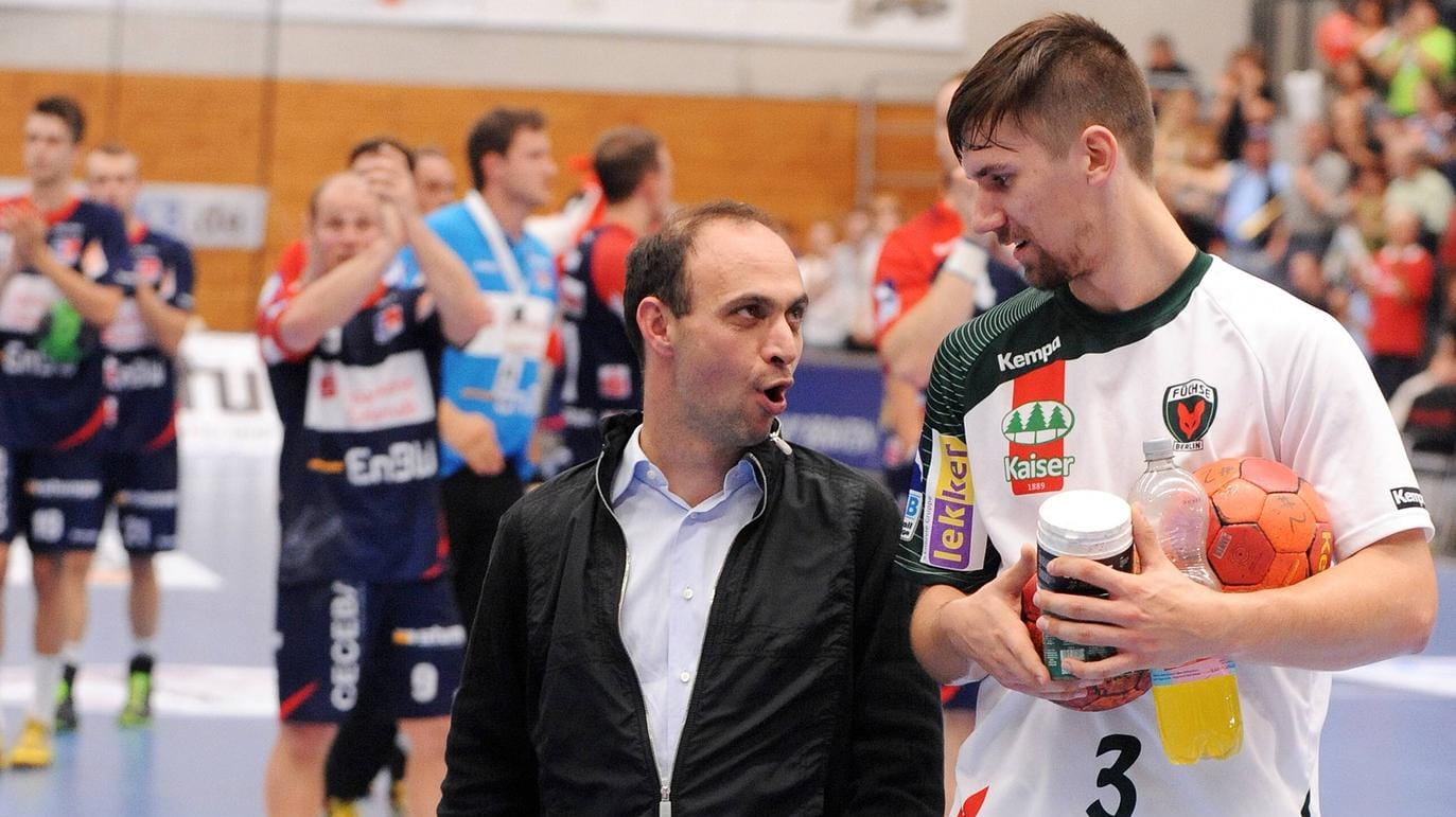 Bob Hanning (l.) und ein damals 19 Jahre alter Fabian Wiede im Herbst 2013.