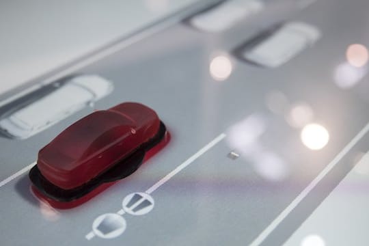 Noch ist das voll automatisierte Autofahren Zukunftsmusik.