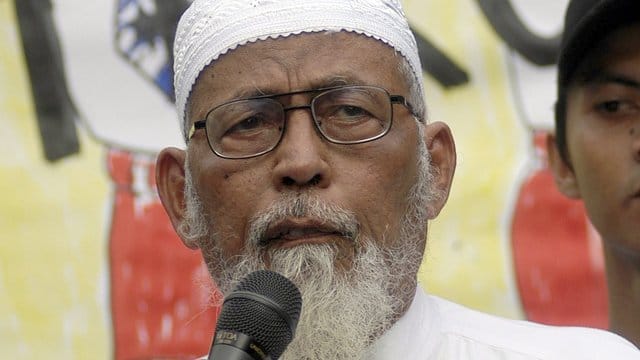 Baschir lebte mehrere Jahre in Malaysia im Exil.