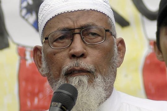 Baschir lebte mehrere Jahre in Malaysia im Exil.