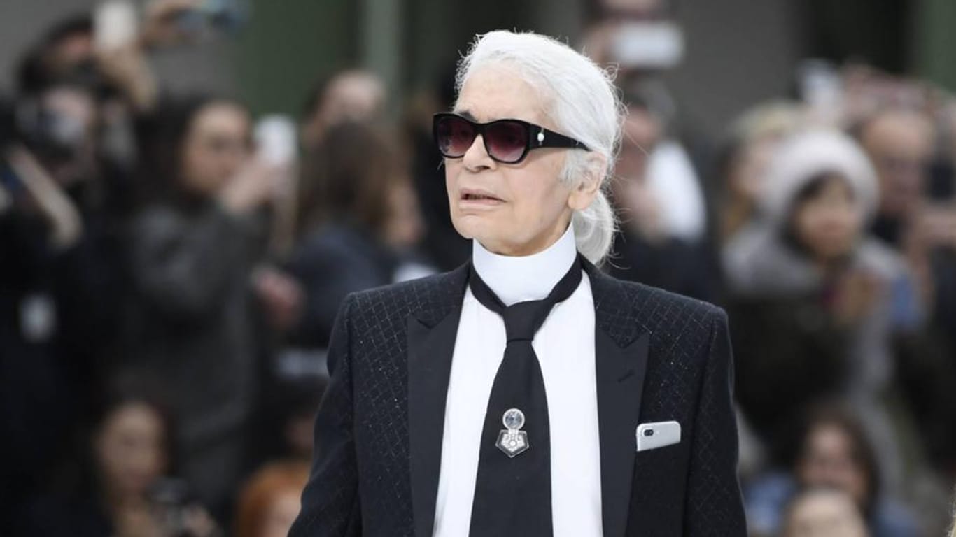 Karl Lagerfeld: Wegen Erschöpfung fehlte er bei Chanel-Modenschau.