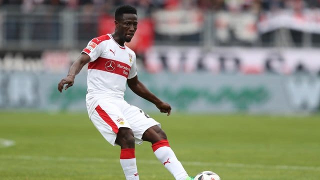 VfB-Spieler Ebenezer Ofori bleibt bis Ende 2019 an New York FC ausgeliehen. VfB-Spieler Ebenezer Ofori bleibt bis Ende 2019 an New York FC ausgeliehen.