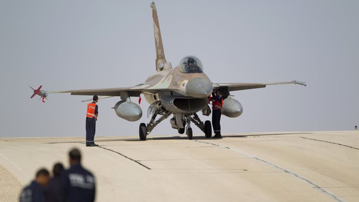 Israel hat Kampfflugzeuge in den Gazastreifen geschickt.