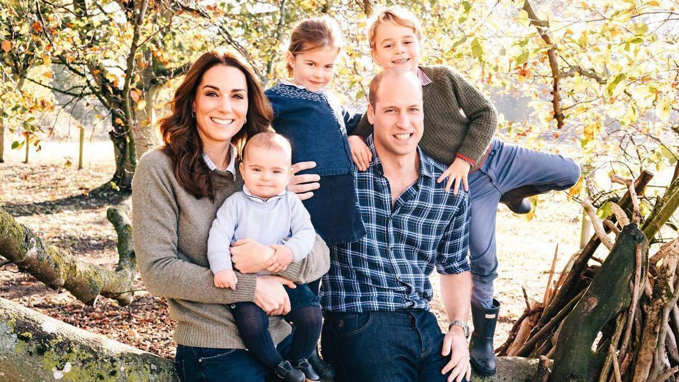 Royales Familienglück: Herzogin Kate und Prinz William mit ihren drei Kindern.
