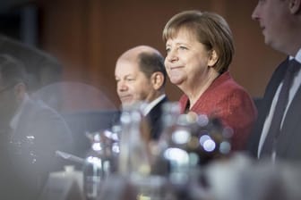 Angela Merkel: Die Bundeskanzlerin hat Verständnis für Frustrationen in den neuen Bundesländern. Das Land sei nie so vereint gewesen, wie angenommen wurde.