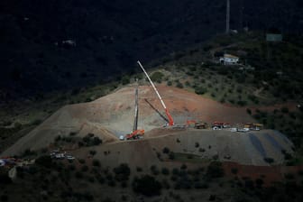 Unglücksstelle in Andalusien: Der zweijährige Julen war vor zehn Tagen in ein tiefes Loch gefallen.