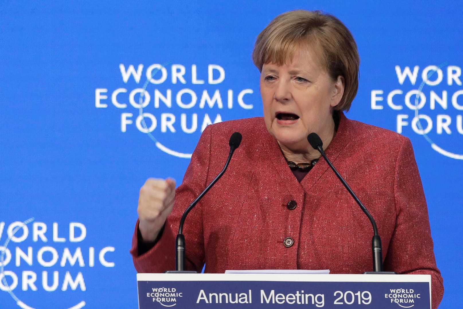 Merkel während ihrer Rede in Davos: Die internationale Ordnung brauche Reformen, sagte sie.