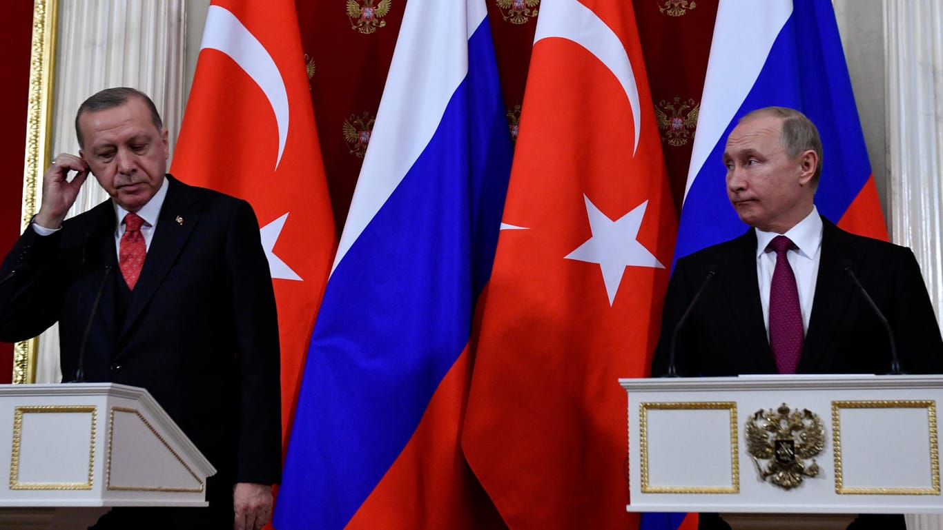 Präsidenten Erdogan und Putin in Moskau: Der Kreml erwartet, dass Ankara energischer gegen Extremisten vorgeht.