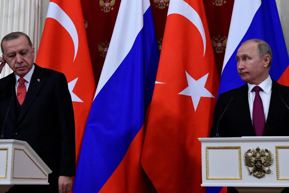Präsidenten Erdogan und Putin in Moskau: Der Kreml erwartet, dass Ankara energischer gegen Extremisten vorgeht.