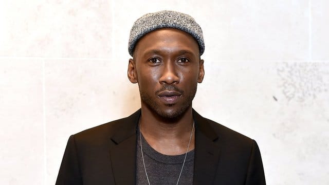 Er hat Geschichte geschrieben: Mahershala Ali ("Moonlight") hat als erster muslimischer Schauspieler einen Oscar gewonnen.