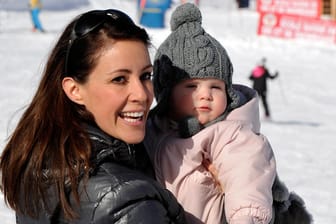 2013 im Ski-Urlaub: Prinzessin Marie mit der kleinen Prinzessin Athena.
