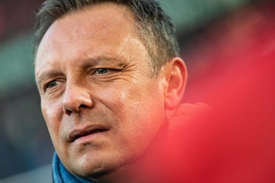 Hannovers Trainer Andre Breitenreiter plagen vor dem Spiel gegen den BVB Sorgen um einige verletzte Spieler.