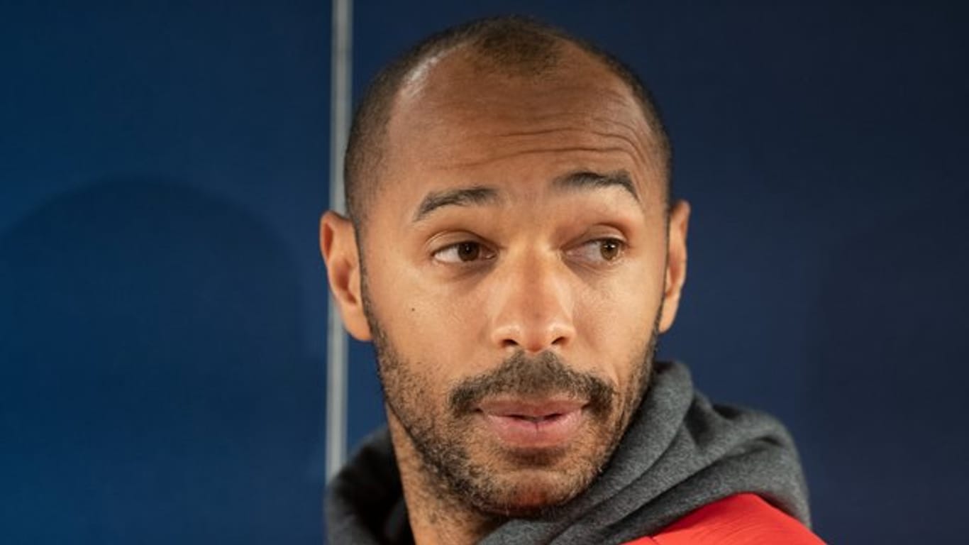 Thierry Henry wurde als Trainer der AS Monaco suspendiert.