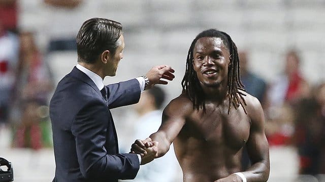 Bayern-Coach Niko Kovac (l) will Renato Sanches auf keinen Fall abgeben. Bayern-Coach Niko Kovac (l) will Renato Sanches auf keinen Fall abgeben.