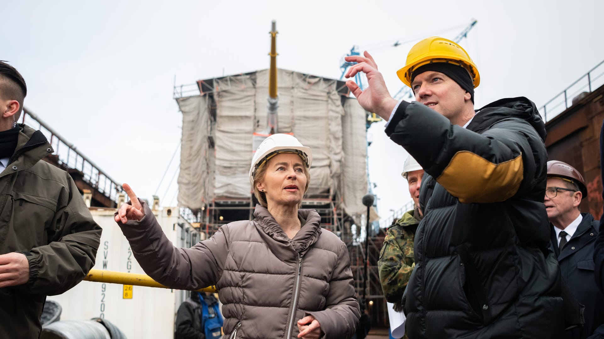 Ursula von der Leyen besucht "Gorch Fock"