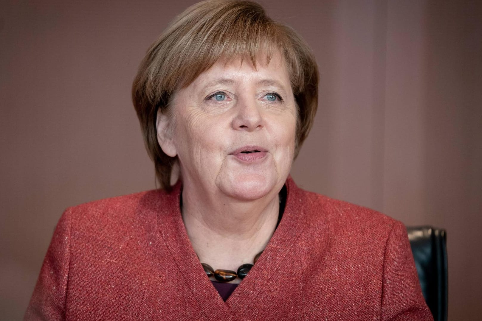 Angela Merkel: Der Mehrheit der Deutschen gefällt es einer Umfrage zufolge, wenn sie bis 2021 als Kanzlerin weitermacht.