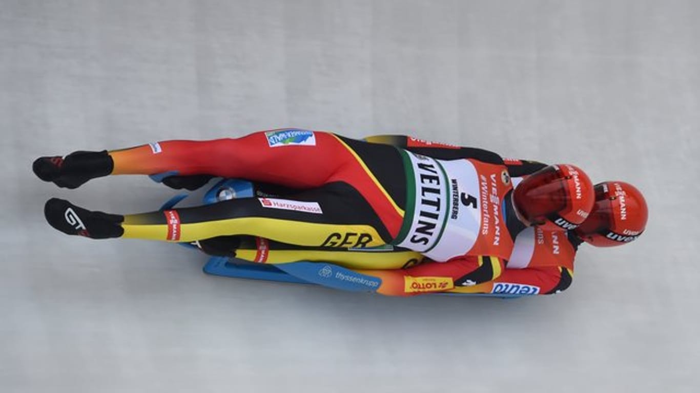 Fuhren in Winterberg zu ihrem zweiten WM-Gold: Toni Eggert (l) und Sascha Benecken.