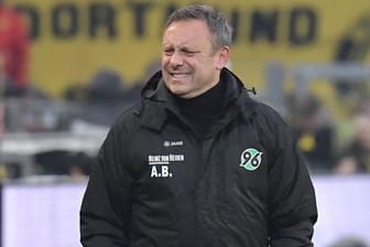 Trainer unter Druck: André Breitenreiter steht nach knapp zwei Jahren bei 96 vor dem Aus.