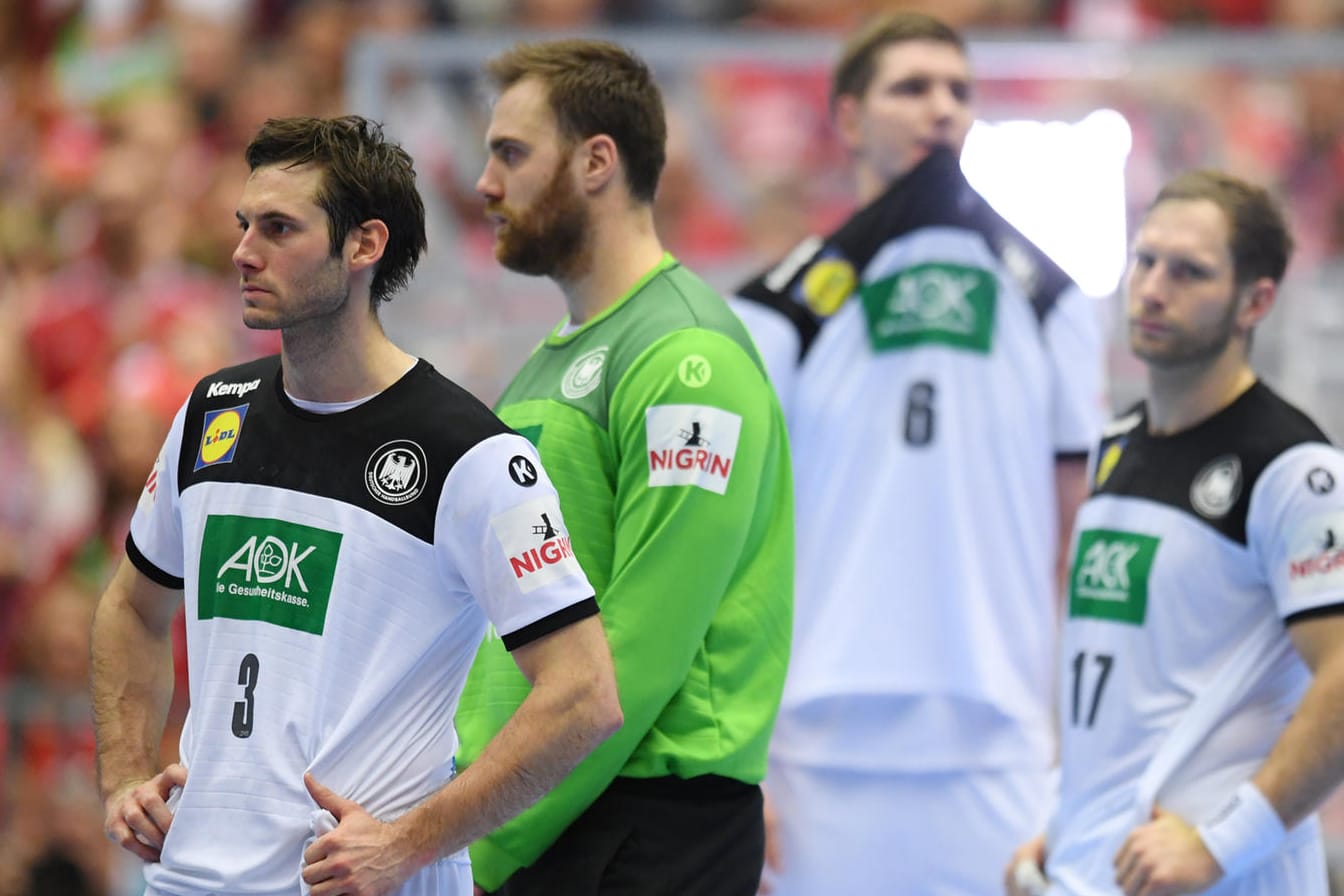 Frust bei Uwe Gensheimer (l.) und Co.: Das DHB-Team hat WM-Bronze knapp verpasst.