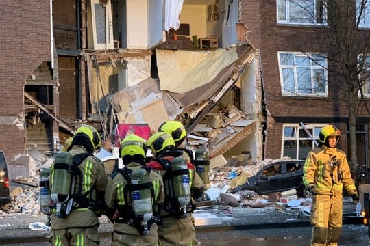 Das Haus ist akut einsturzgefährdet.