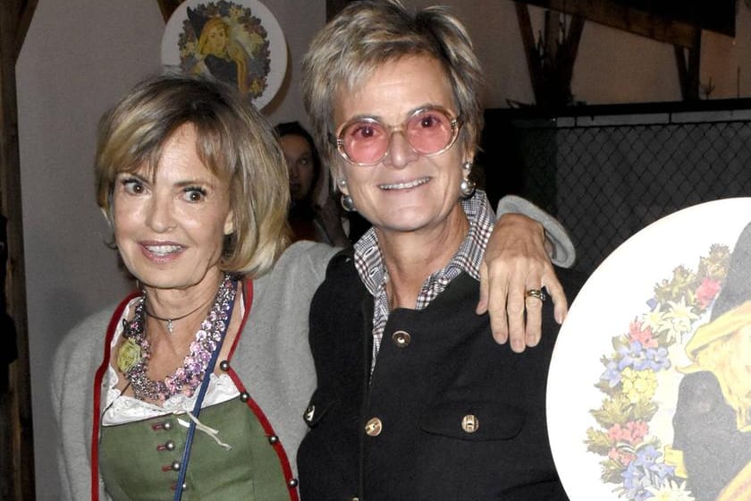 Schwestern unter sich: Maya von Schönburg-Glauchau und Gloria von Thurn und Taxis auf der Wiesn 2018.