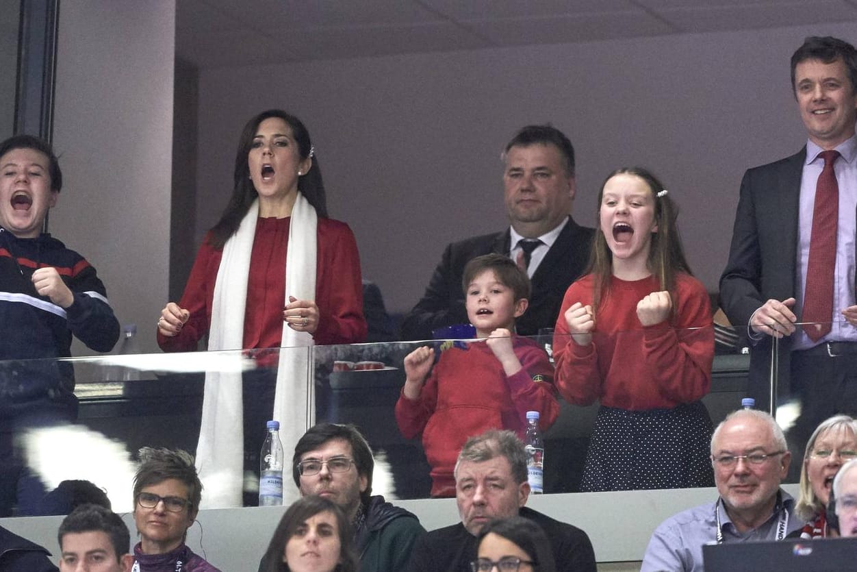 Die Dänen-Royals: Das Finale der Handball-Heim-WM ließen sie sich natürlich nicht entgehen.