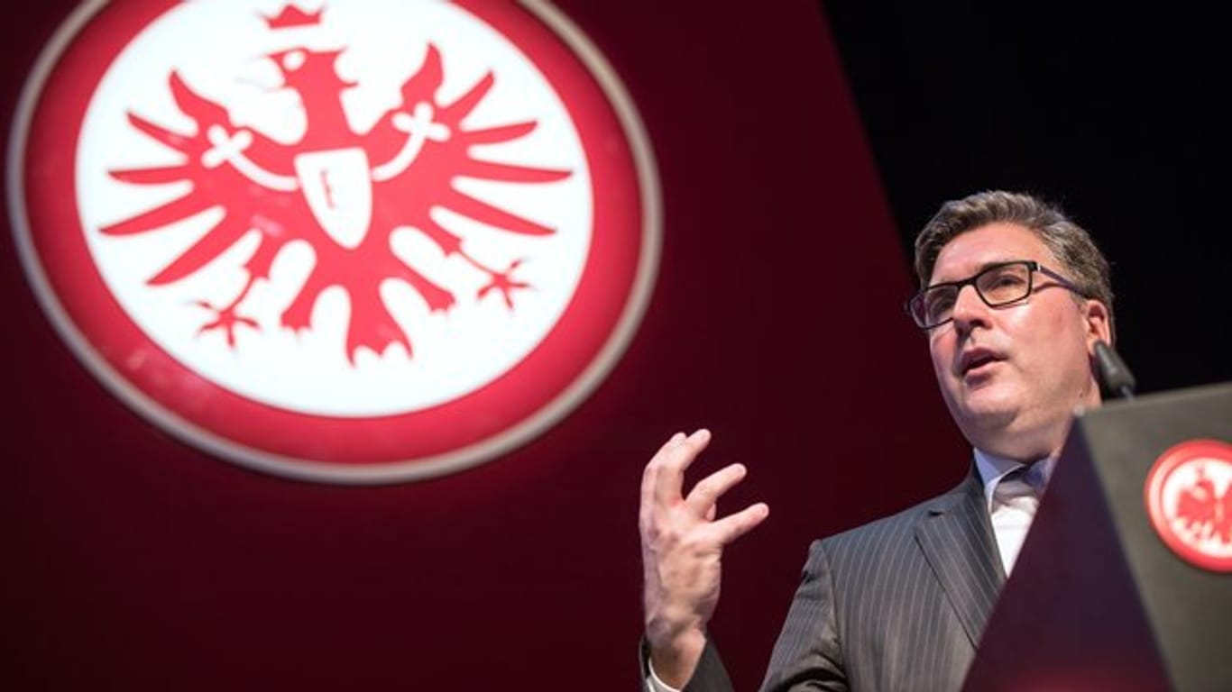Eintracht-Vorstand Axel Hellmann verkündete positive Zahlen.