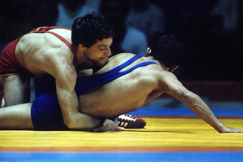 Pasquale Passarelli (l.) 1984 im Bodenkampf: Der Olympiasieger muss womöglich lange ins Gefängnis.
