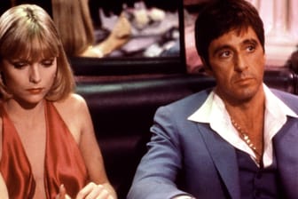 Filmszene: Michelle Pfeiffer und Alfredo James "Al" Pacino in Scarface.
