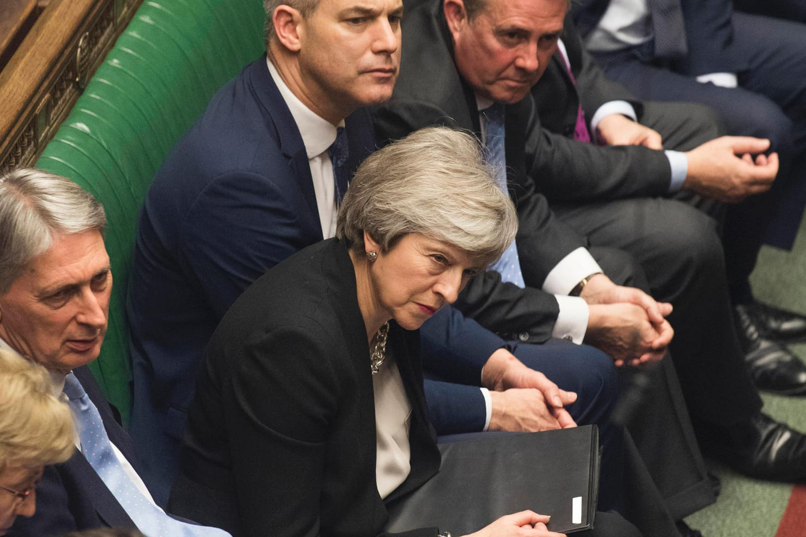 Theresa May im Parlament: May will das Brexit-Abkommen wieder aufschnüren.