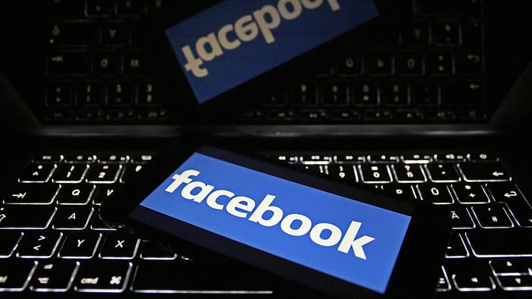 Facebook: Das soziale Netzwerk bietet Nutzern Geld an, wenn sie dafür ihren gesamten Datenverkehr überwachen lassen.