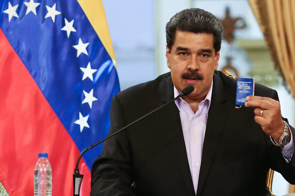 Venezuelas Staatschef Nicolas Maduro: "Es wäre sehr gut, Parlamentswahlen zu einem früheren Zeitpunkt abzuhalten."