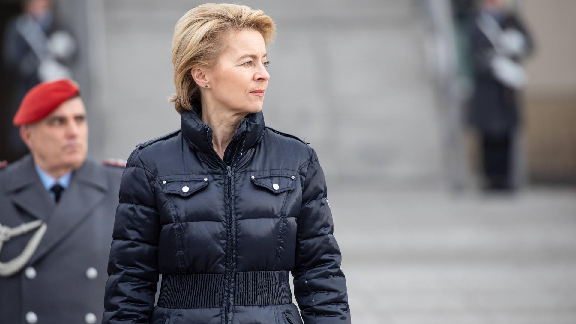 Verteidigungsministerin Ursula von der Leyen (CDU): Vorwurf der Vetternwirtschaft.