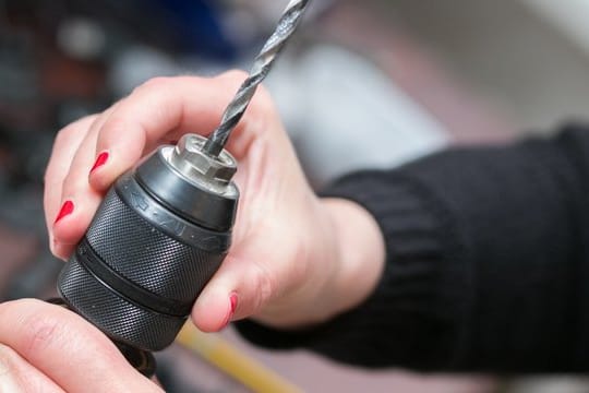 Akkubohrer mit bürstenlosem Motor haben sich im Test als haltbarer und effizienter erwiesen.