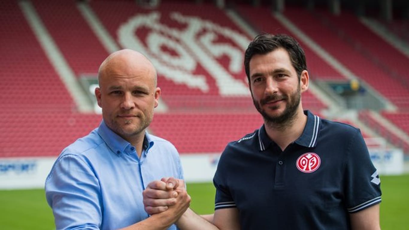 Sorgten für den Mainzer Aufschwung: Sportdirektor Rouven Schröder (l) und Trainer Sandro Schwarz.