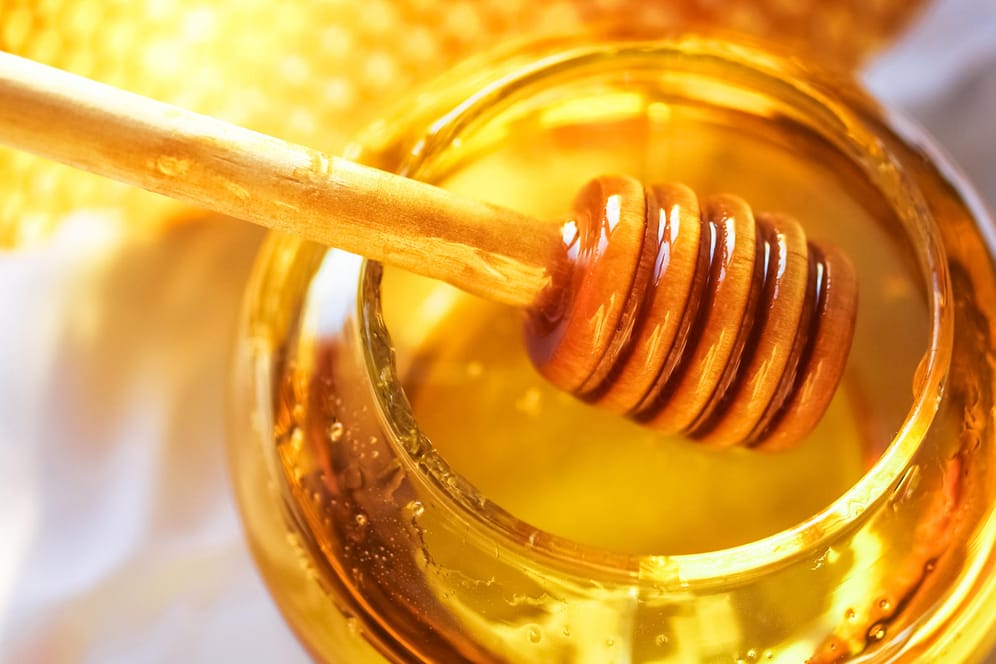 Honig: Stiftung Warentest hat insgesamt 36 Honige ins Labor geschickt.