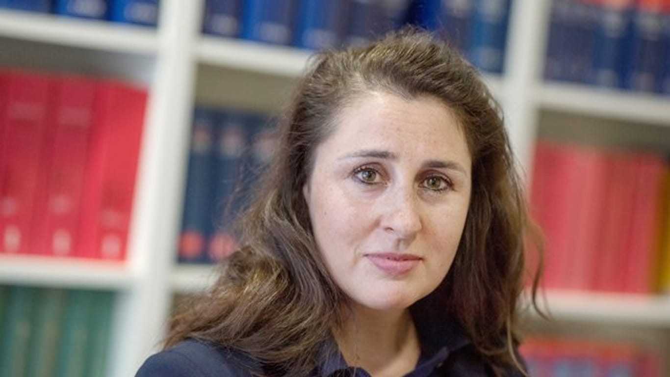Die Anwältin Seda Basay-Yildiz hatte bereits mehrere Drohfaxe mit der Unterschrift "NSU 2.