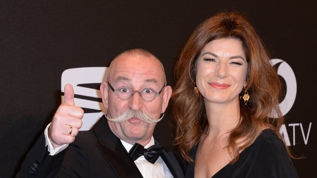 Horst Lichter hört auf seine Frau Nada.