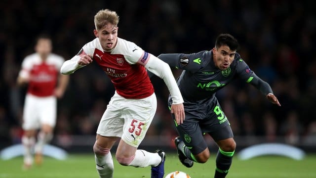 RB Leipzig ist an Emile Smith-Rowe (l) vom FC Arsenal interessiert. RB Leipzig ist an Emile Smith-Rowe (l) vom FC Arsenal interessiert.