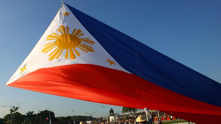 Philippinische Nationalflagge: Saudi-Arabien hat angeblich eine Hausgehilfin hinrichten lassen, die von den Philippinen kam. (Symbolbild)