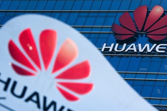 Huawei-Firmenzentrale: Der Konzern aus China könnte beim 5G-Ausbau helfen. Doch westliche Staaten misstrauen Huawei.