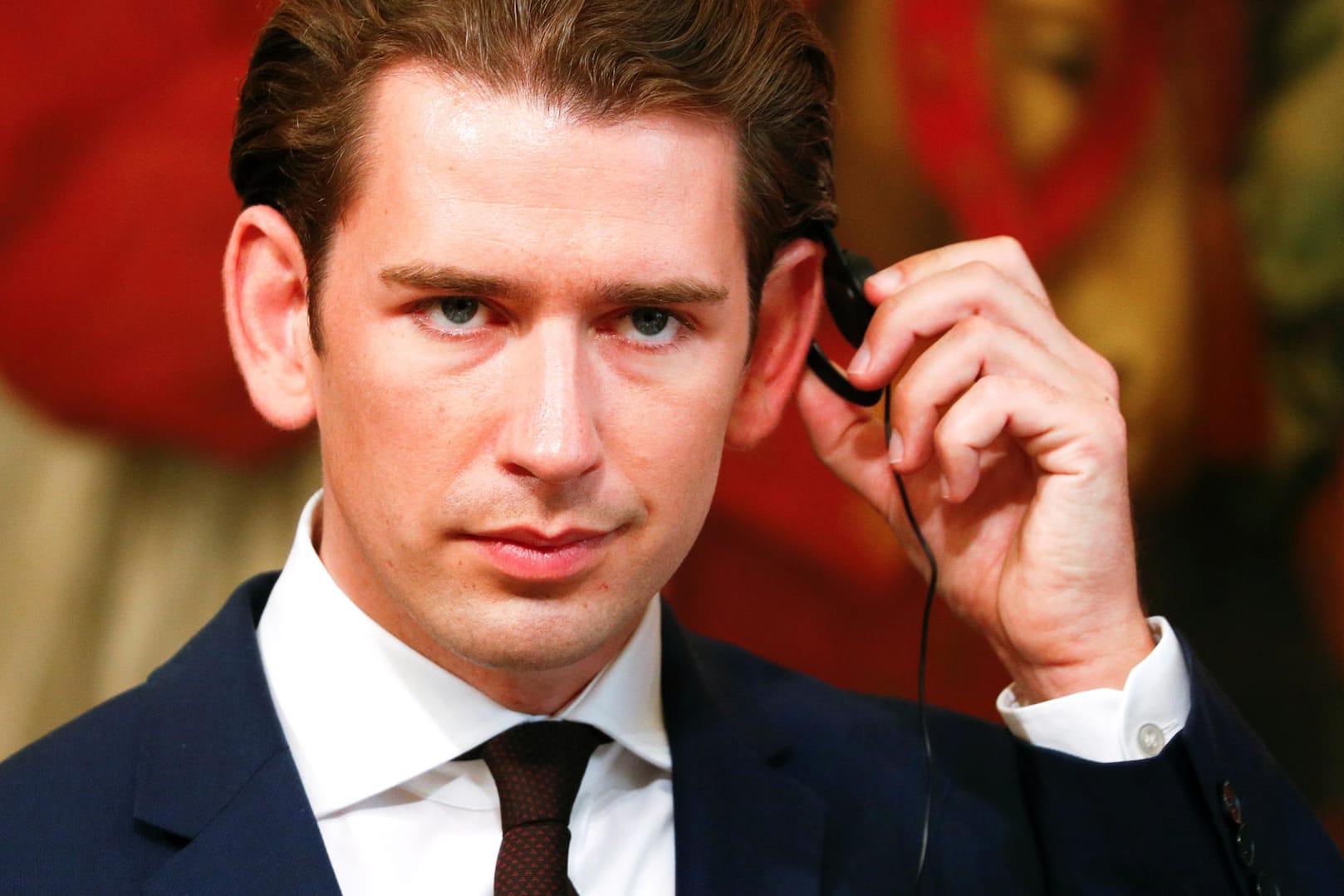 Österreichs Kanzler Sebastian Kurz: Ließ sich beim Verlassen seines Hauses filmen.