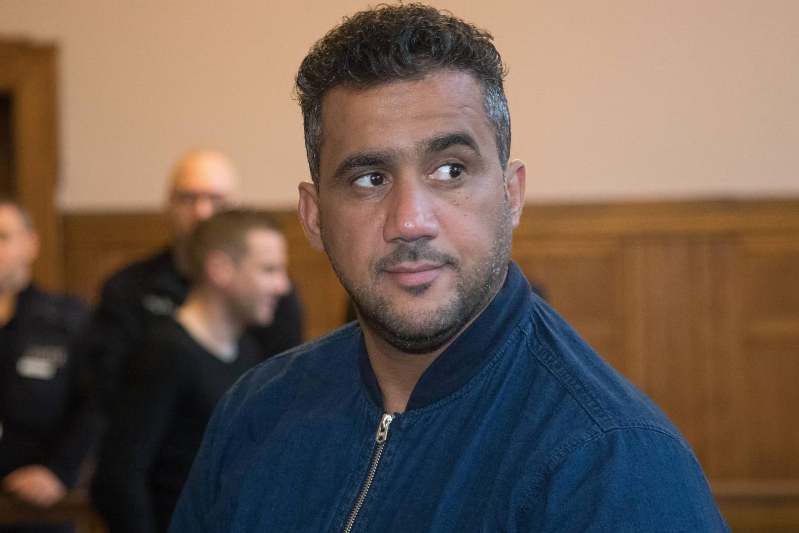 Arafat Abou-Chaker: Der Clan-Chef darf das Gefängnis offenbar verlassen. Der Ermittlungsrichter sieht keinen Haftgrund.