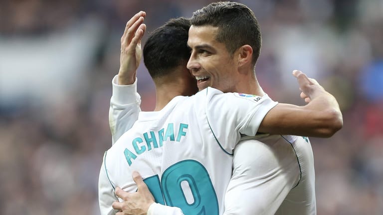 Noch im Dezember 2017 vereint: Achraf Hakimi (li.) und Cristiano Ronaldo (jetzt Juventus Turin) gewannen 2018 mit Real Madrid die Champions League.