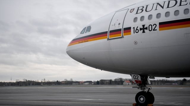 Wegen eines Defekts an der "Theodor Heuss" war Bundespräsident Frank-Walter Steinmeier erst am Mittwoch in Äthiopien kurzzeitig gestrandet.