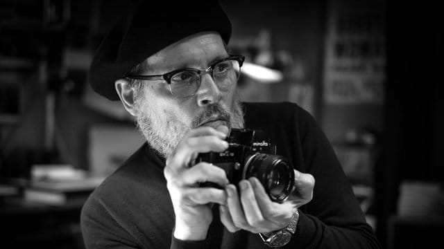Johnny Depp als US-Kriegsfotograf W. Johnny Depp als US-Kriegsfotograf W.