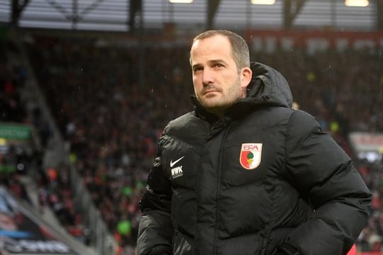 Augsburgs Coach Manuel Baum hofft auf ruhigere Zeiten.