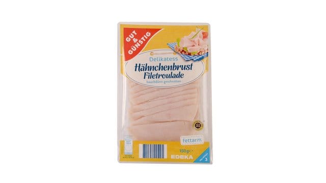 Der Wurstwarenhersteller Kupfer ruft die bei Edeka verkaufte "Delikatess Hähnchenbrust-Filetroulade" zurück.