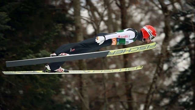 Markus Eisenbichler sprang in Oberstdorf auf Rang drei.